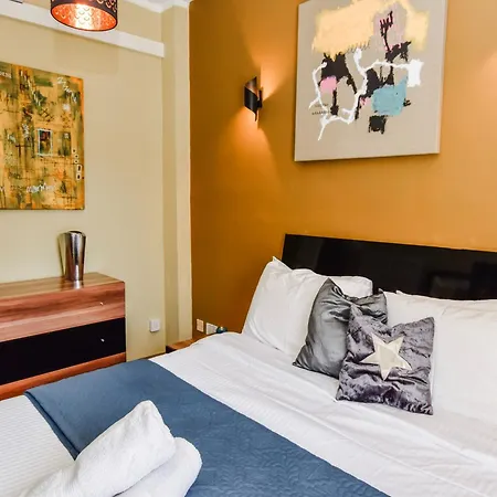 Bayview Apartment *