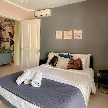 Bayview Two Bedroom St Georges Bay With Free Parking *