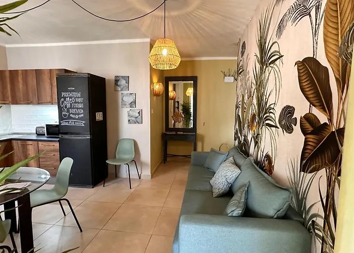 Bayview Two Bedroom St Georges Bay With Free Parking Appartement