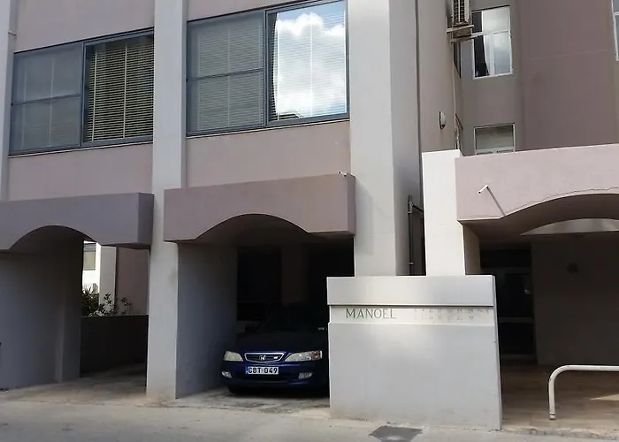 Bayview Two Bedroom St Georges Bay With Free Parking San Ġiljan