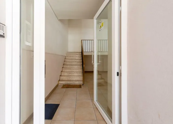 Bayview Two Bedroom St Georges Bay With Free Parking San Ġiljan