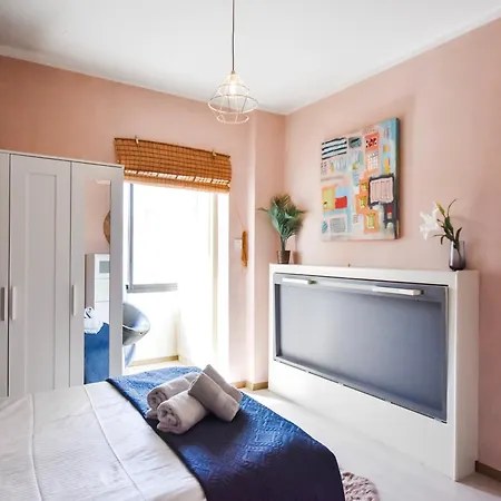Bayview Two Bedroom St Georges Bay With Free Parking Saint Julian's