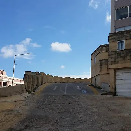 Bayview Two Bedroom St Georges Bay With Free Parking Saint Julian's