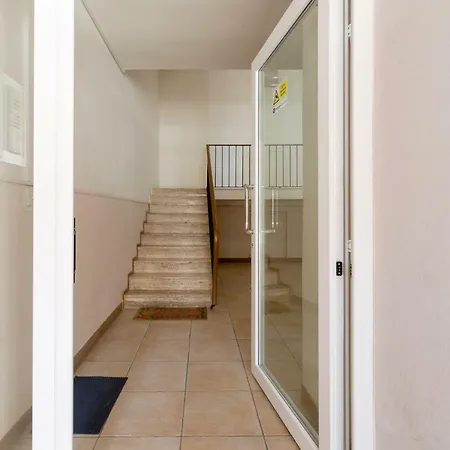 Bayview Two Bedroom St Georges Bay With Free Parking Saint Julian's