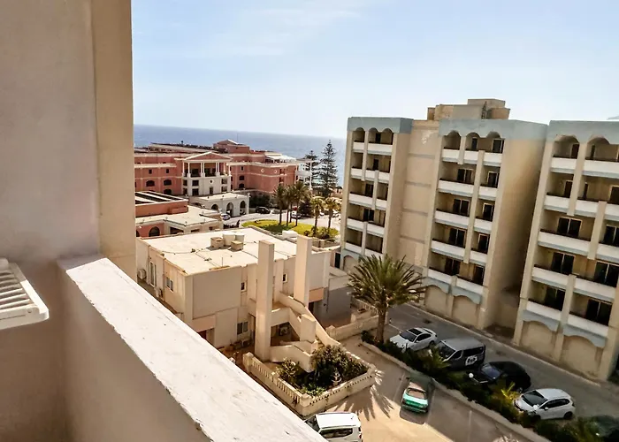 Bayview Two Bedroom St Georges Bay With Free Parking San Ġiljan