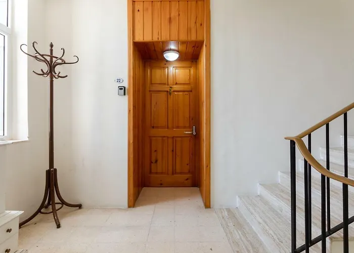 Bayview Two Bedroom St Georges Bay With Free Parking Apartment *